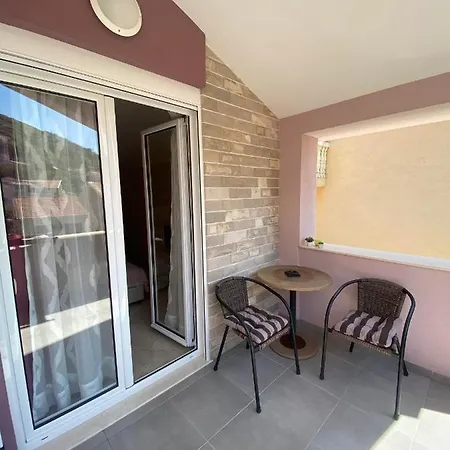 Apartament Raskovic *